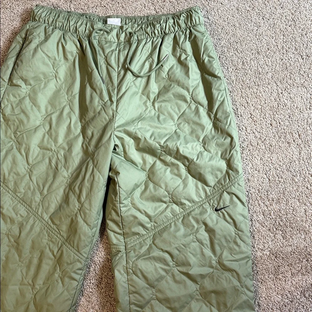 Nike Women's XL Quilted High-Waisted Wide Leg Green Pants Lined Insulated - Picture 5 of 6